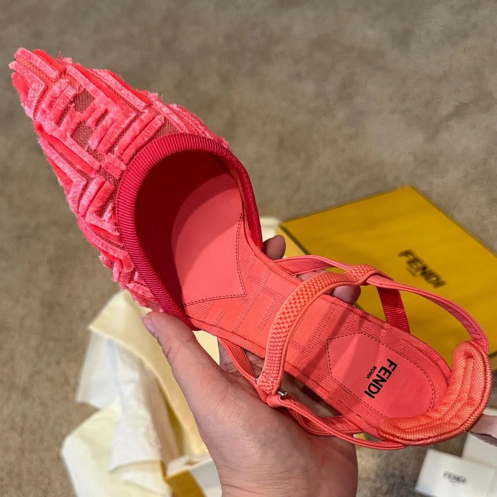 Fendi Pink Zigzag Pointed Slingback Heels - Picture 6 of 8